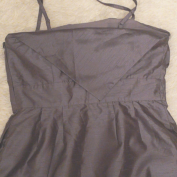 Dress - Picture 4 of 4